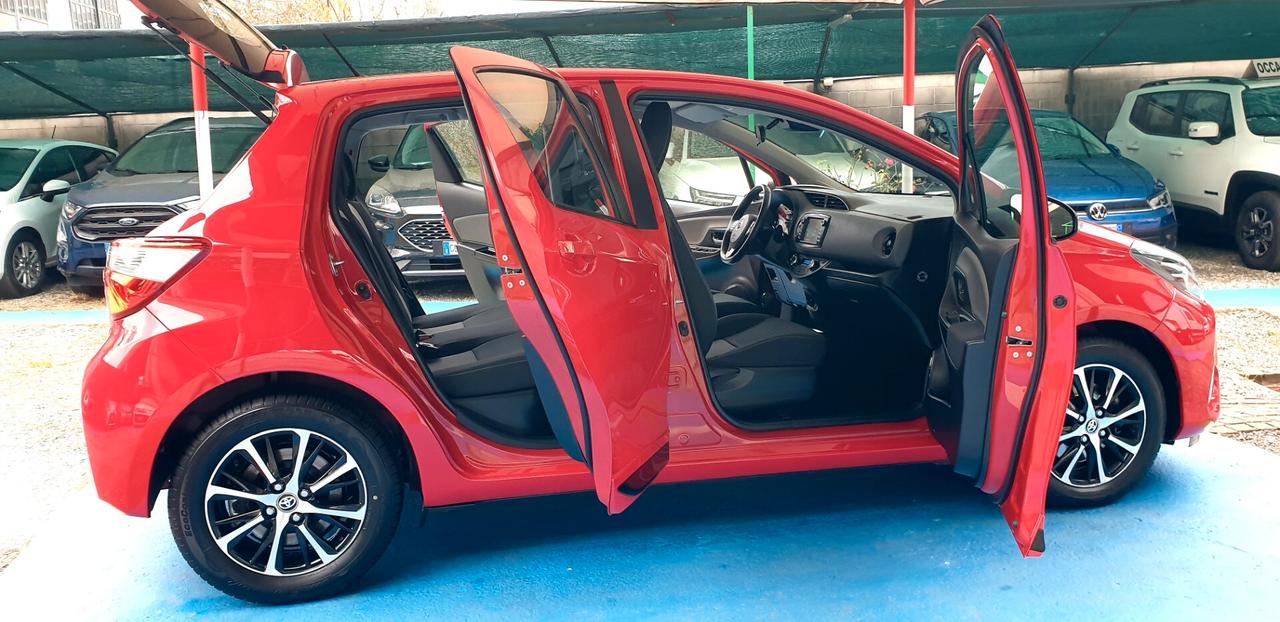TOYOTA YARIS 1.5 BENZINA/IBRIDA 2019 GARANZIA CASA TOYOTA