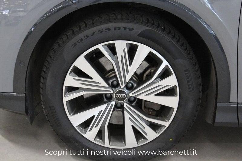 Audi Q4 e-tron 45 Business Advanced quattro
