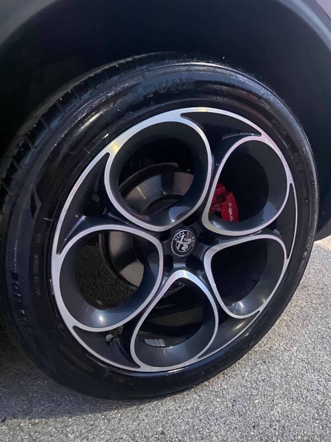 Alfa Romeo Stelvio 2.2 210 CV Q4 B-Tech FULL NUOVA