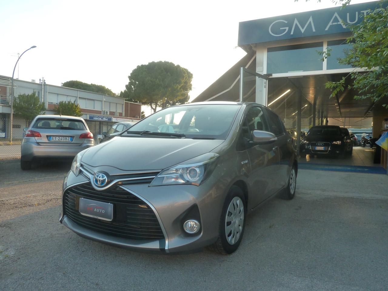Toyota Yaris 1.5 Hybrid 5 p. Cambio Automatico
