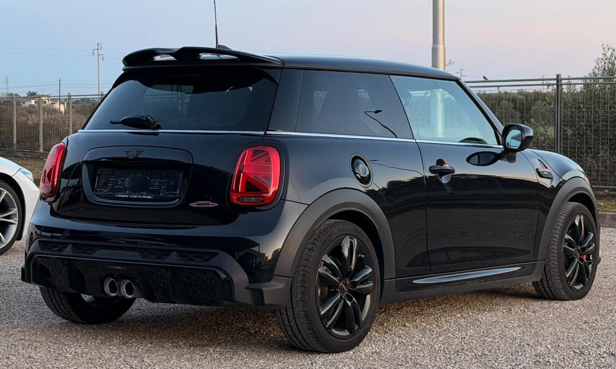 MINI Cooper 2.0 John Cooper Works JWC 231CV Anniversary Edition