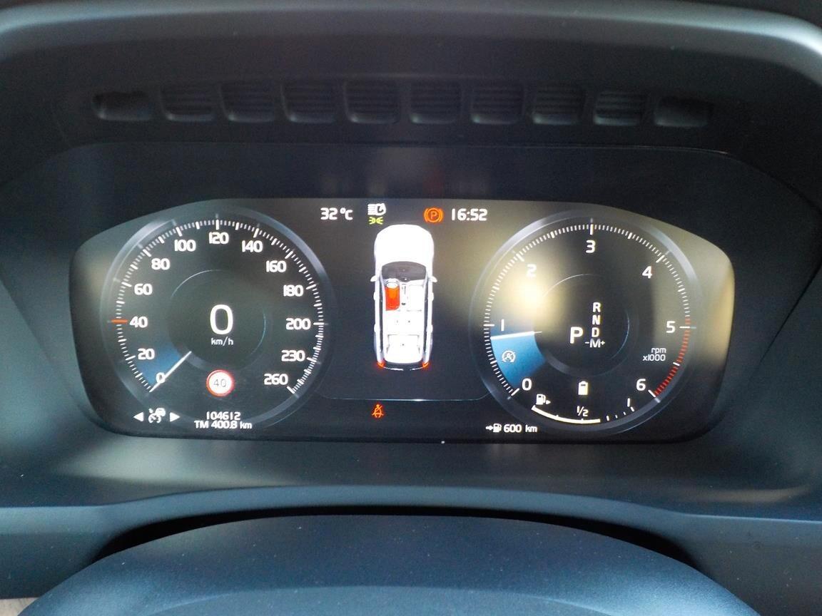 Volvo XC 90 B5 (d) AWD Geartronic 7 posti Inscription