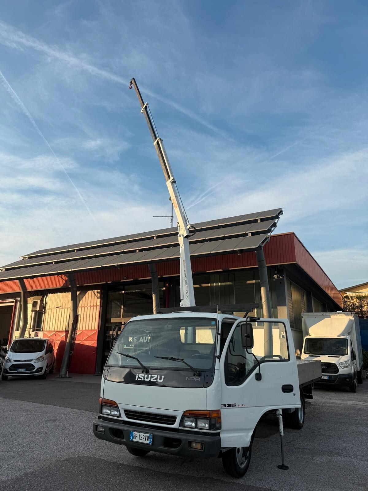 ISUZU NPR69L CON GRU BONFIGLIOLI