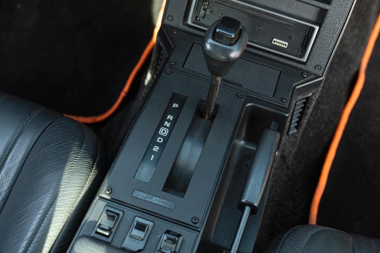 Chevrolet Camaro III Z28 5.0 V8 - CHE00021