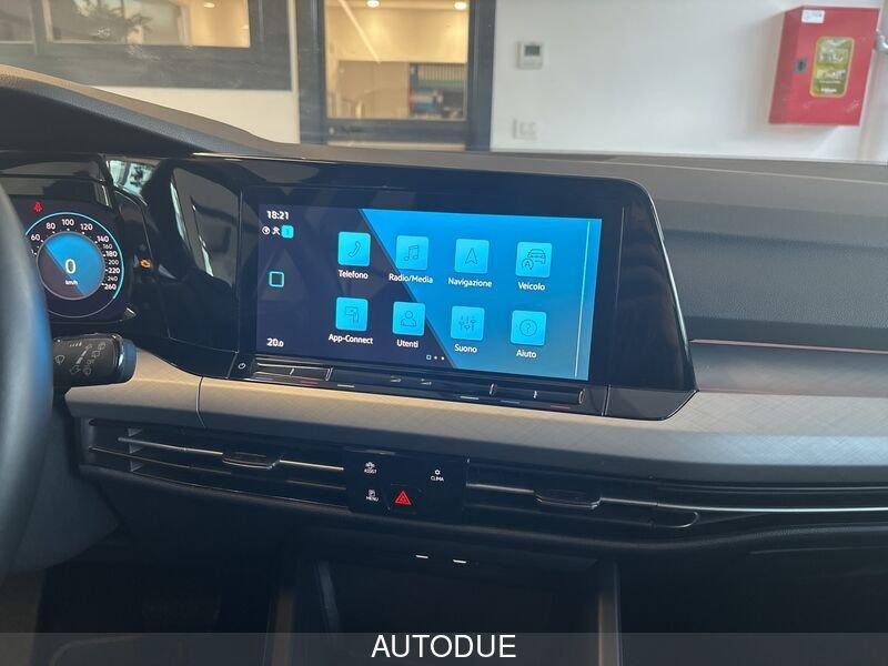 Volkswagen Golf VIII 2020 2.0 tdi Life 115cv dsg