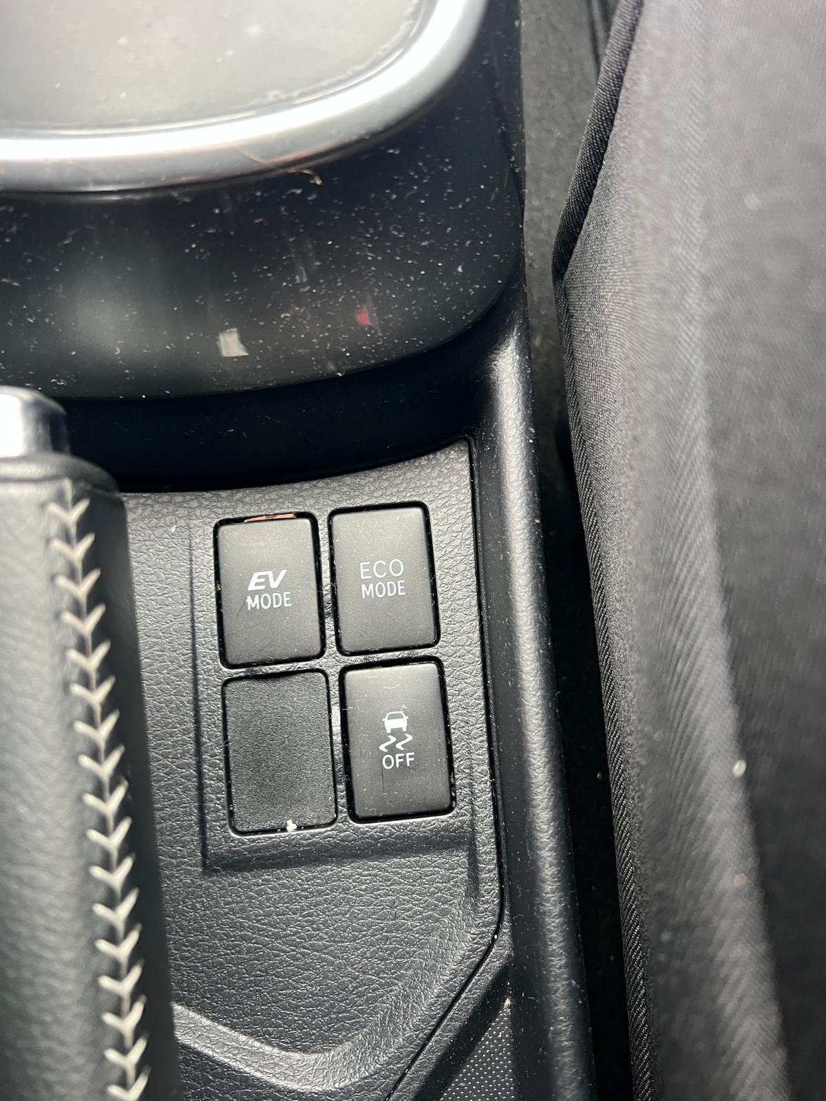 TOYOTA YARIS 1.5 HYBRID STYLE 5P NEOPATENTATI