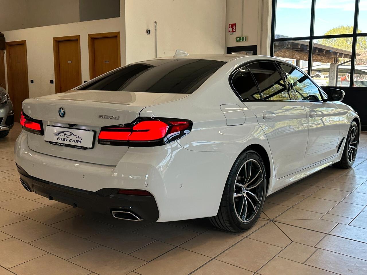 BMW 520D MHEV BERLINA MSPORT AUTO *TETTO*CARPLAY*LUCI*