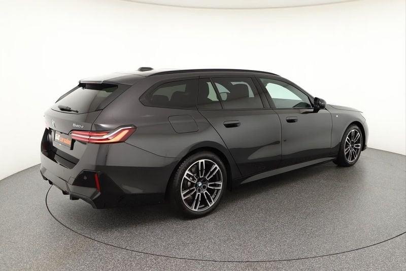 BMW Serie 5 520d xDrive M Sport Gancio Tetto Pelle Camera 360°