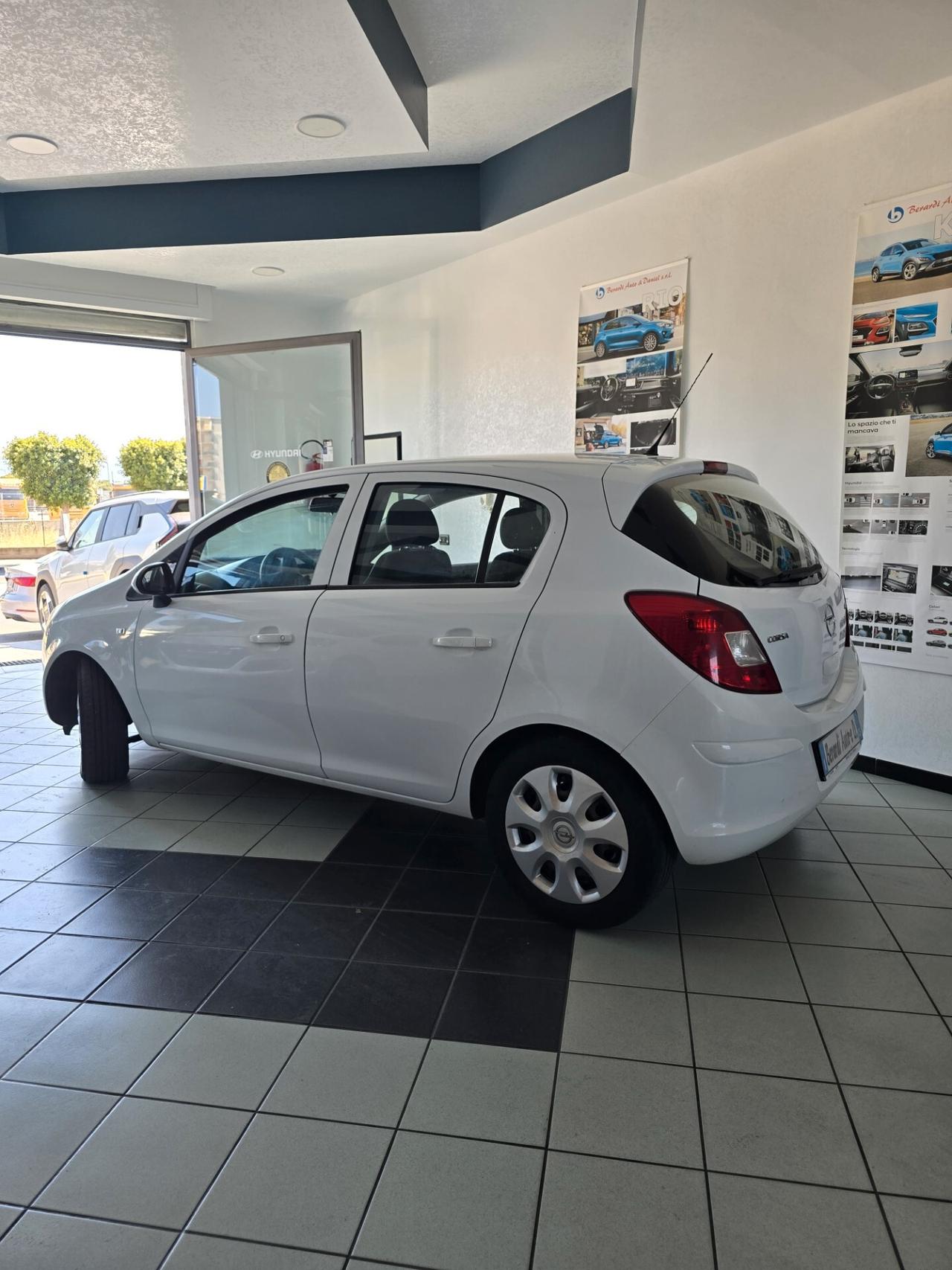 Opel Corsa 1.3 CDTI 75CV ecoFLEX 5 porte Cosmo
