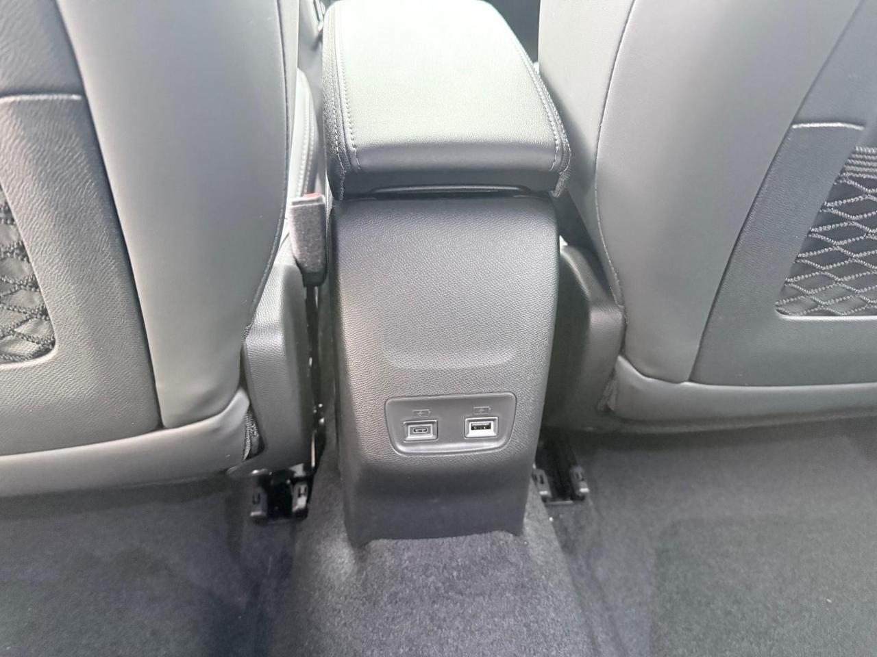 Peugeot 2008 2008 1.2 hybrid GT 145cv e-dcs6