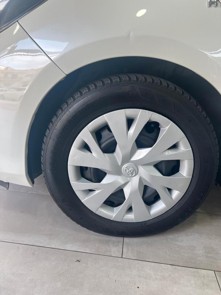 Toyota Yaris 1.5 Hybrid 5 porte Active