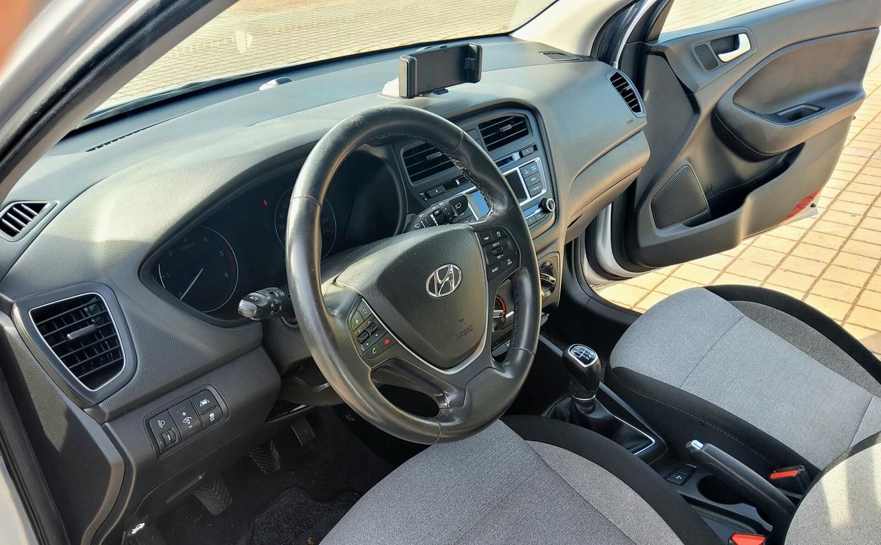 Hyundai i20 1.1 CRDi 12V 5 porte Comfort
