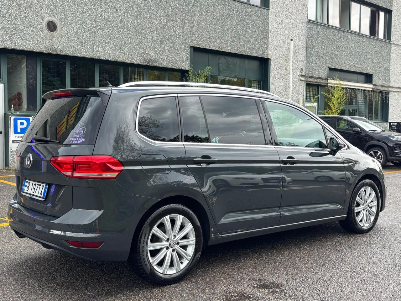 Volkswagen Touran 2.0 TDI 150 CV SCR DSG Executive BlueMotion Tech.