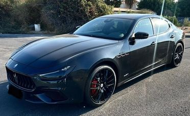 Maserati Ghibli V6 430 CV Q4 Trofeo