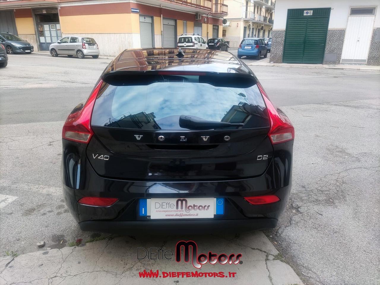 Volvo V40 D2 1.6 Powershift Kinetic