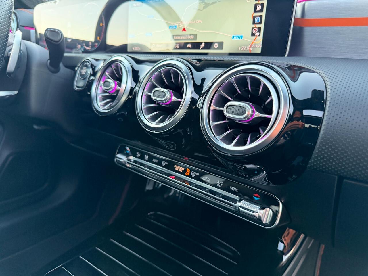 Mercedes CLA 200d 150CV Automatic Orange edition Tetto*Led*full