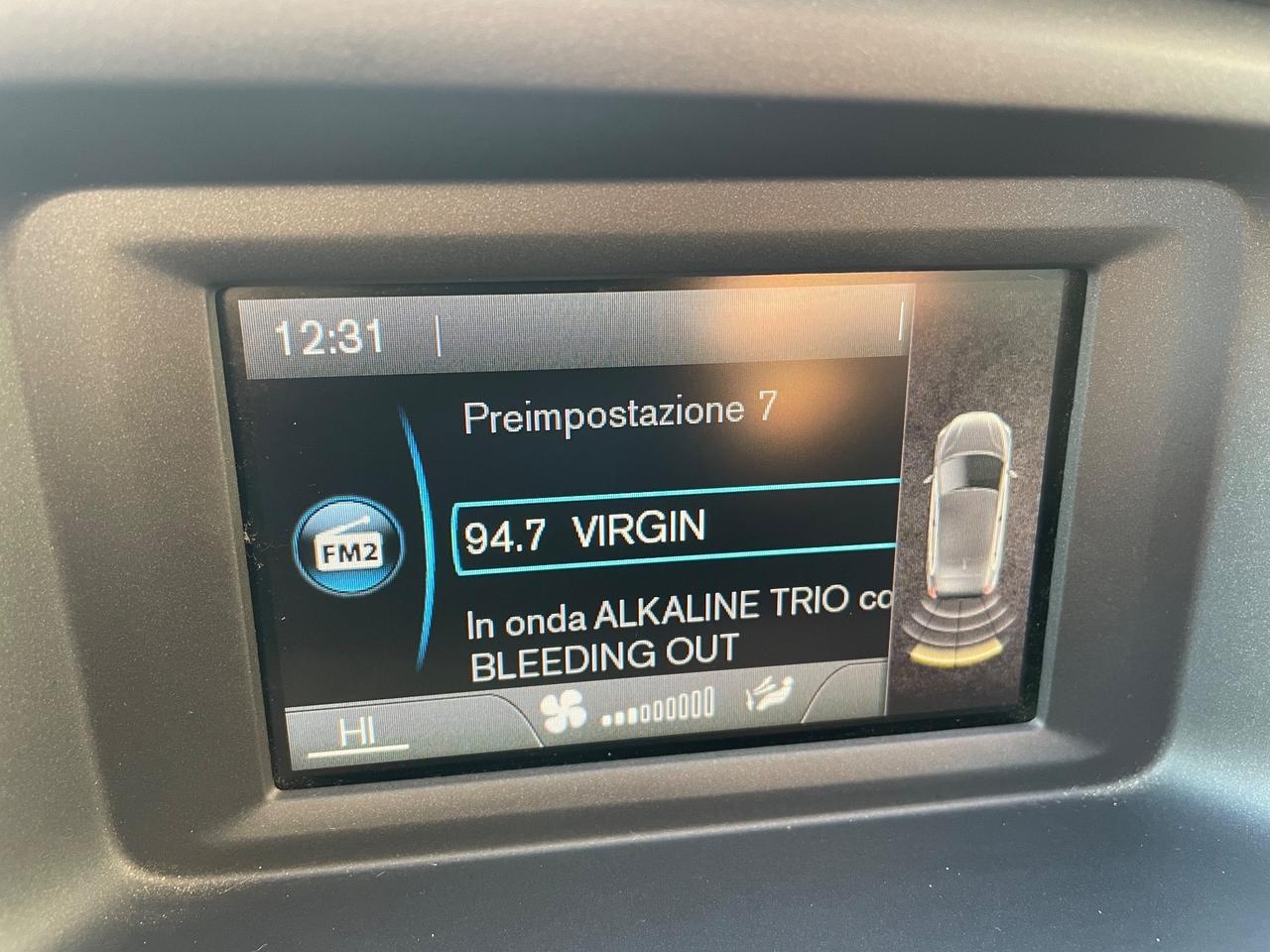 Volvo V40 2.0 D2 120cv MOMENTUM/GARANZIA 12 MESI