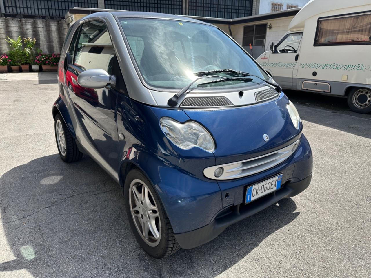 Smart ForTwo 700 coupé - Autonavigli