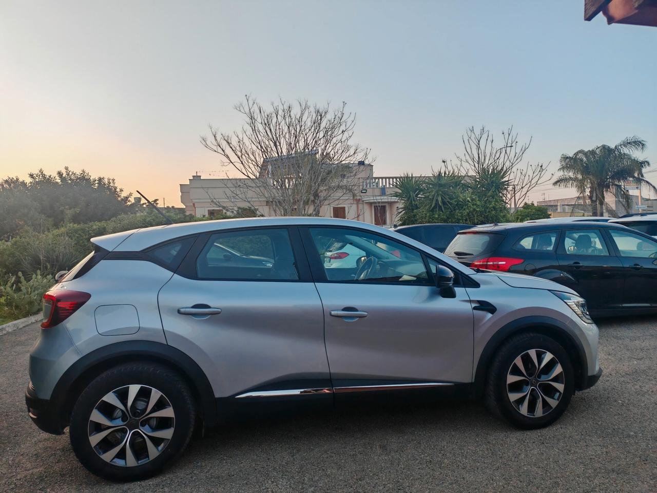Renault Captur 1.5dCi 95CV navig led cruise 2021