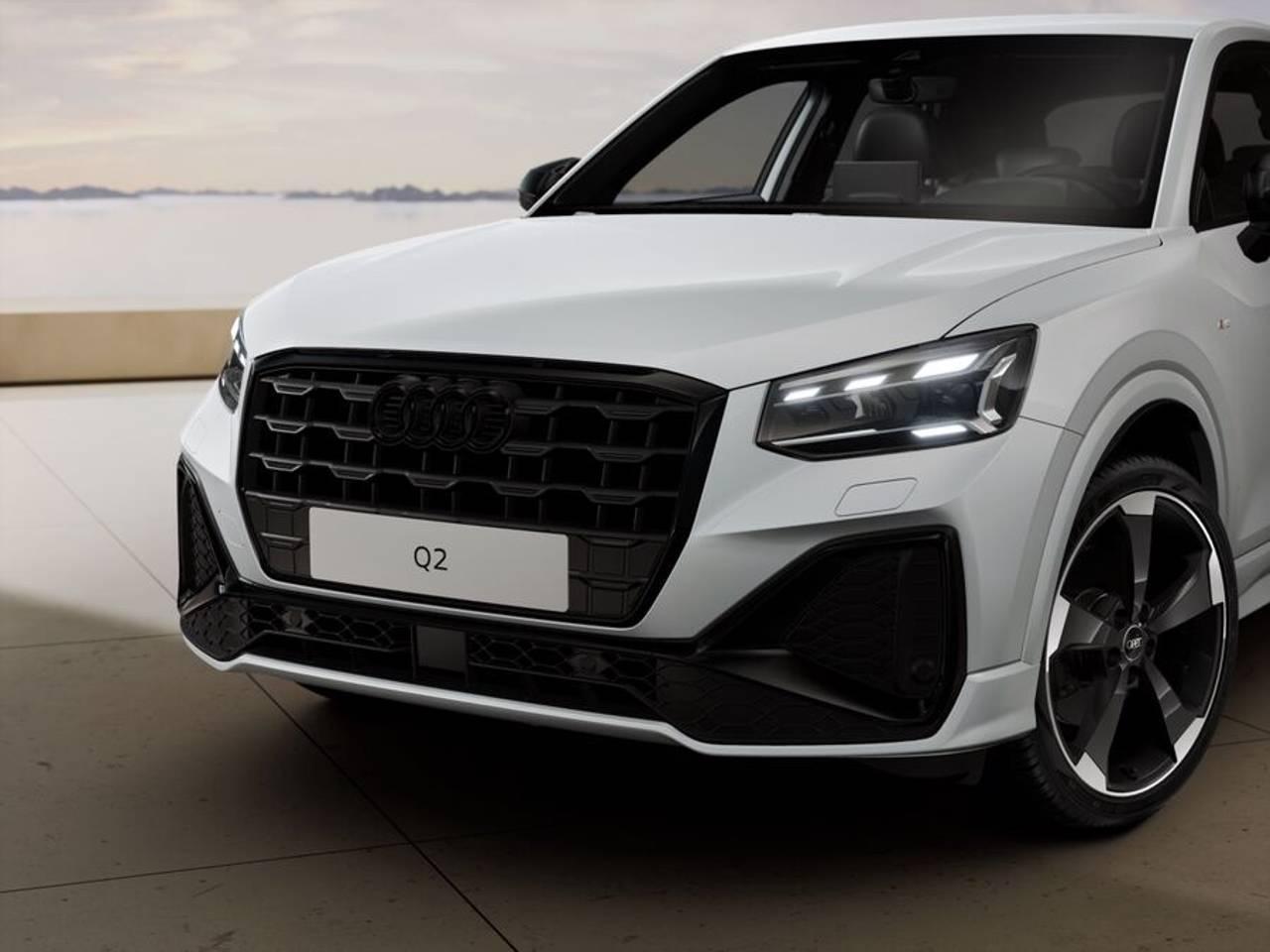 AUDI Q2 35 TFSI S-TRONIC IDENTITY BLACK