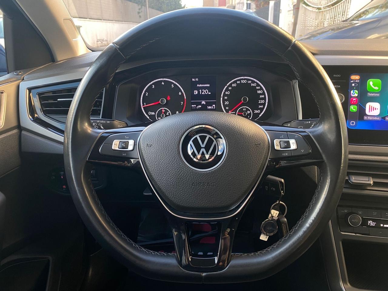 VOLKSWAGEN POLO 1.0 TSI HIGHLINE R line 2021