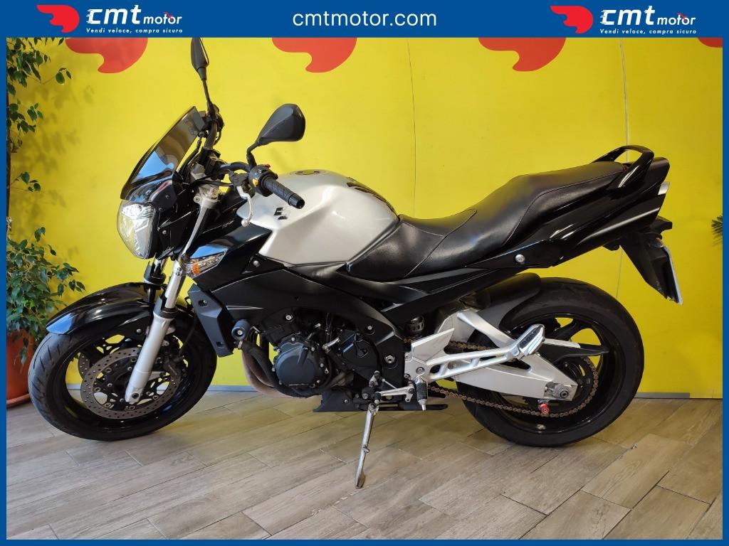 Suzuki GSR 600 - 2008