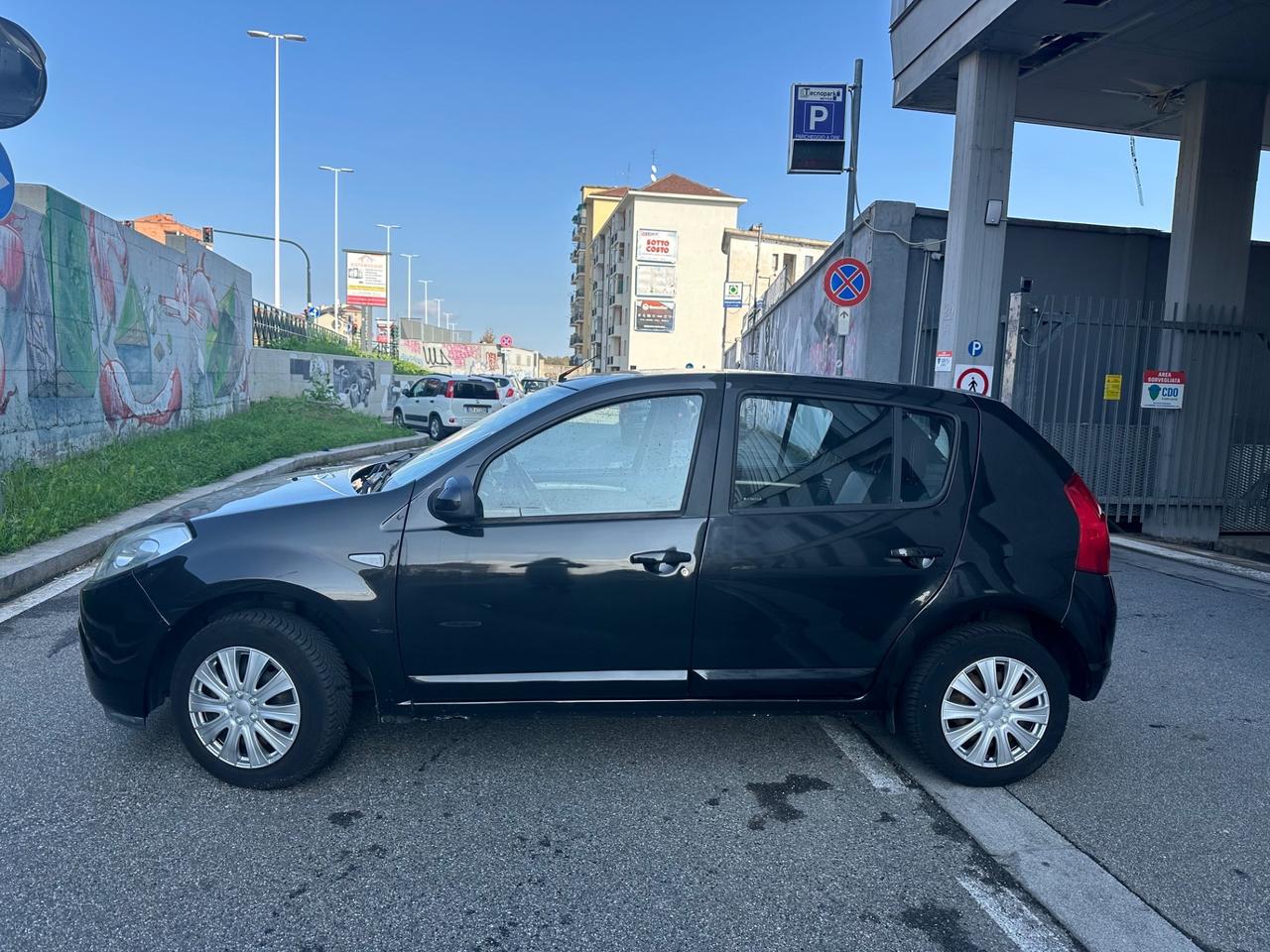 Dacia Sandero 1.2 16V GPL 75CV