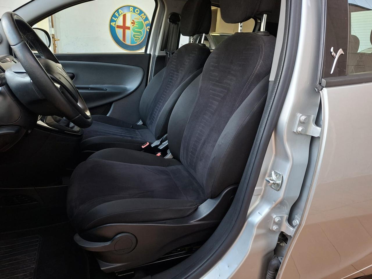 Lancia Ypsilon 1.2 8v Gold 69cv E6, ok neop.