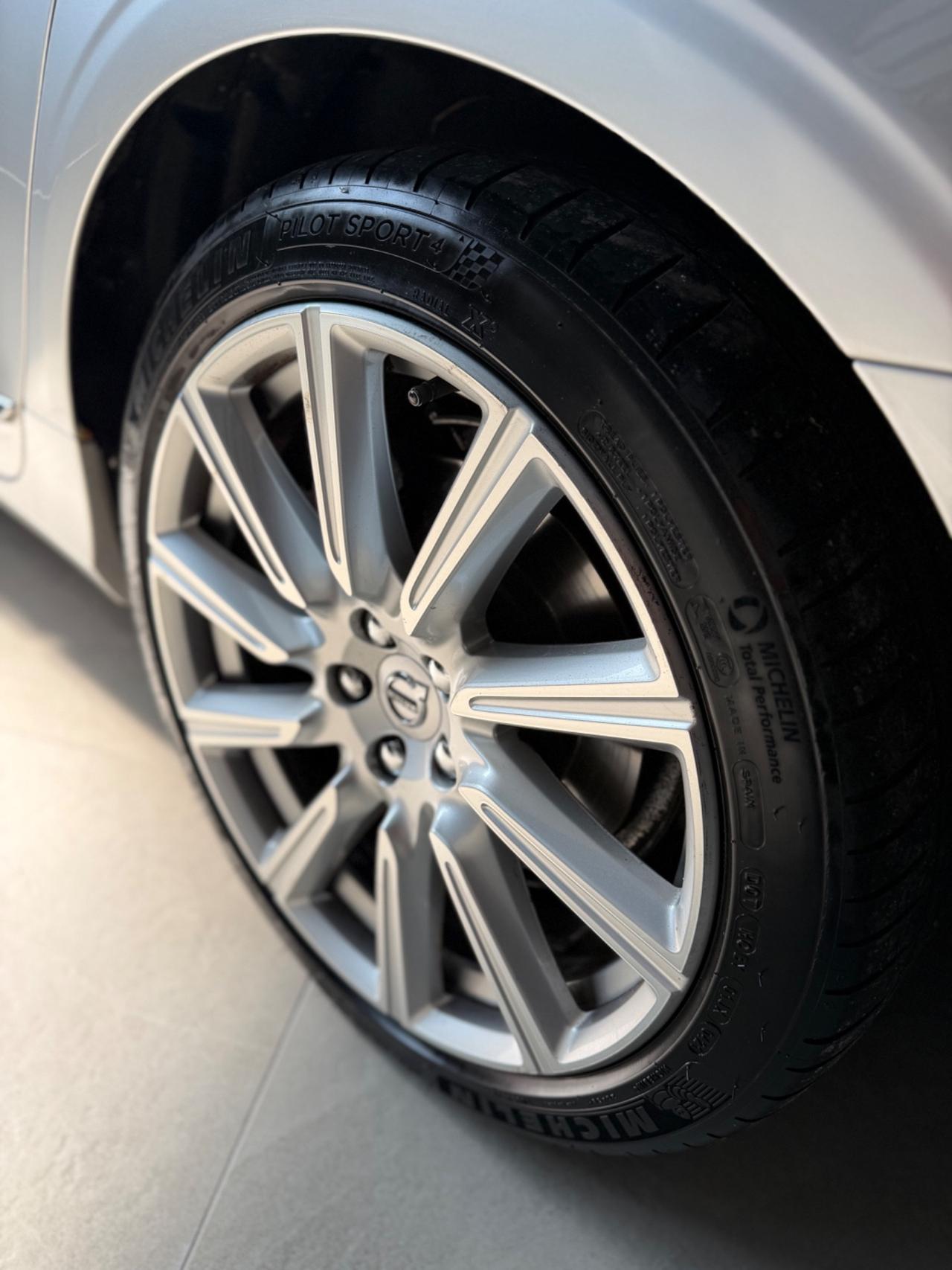 Volvo V90 D4 EU6B INSCRIPTION KMCERT GARANZ