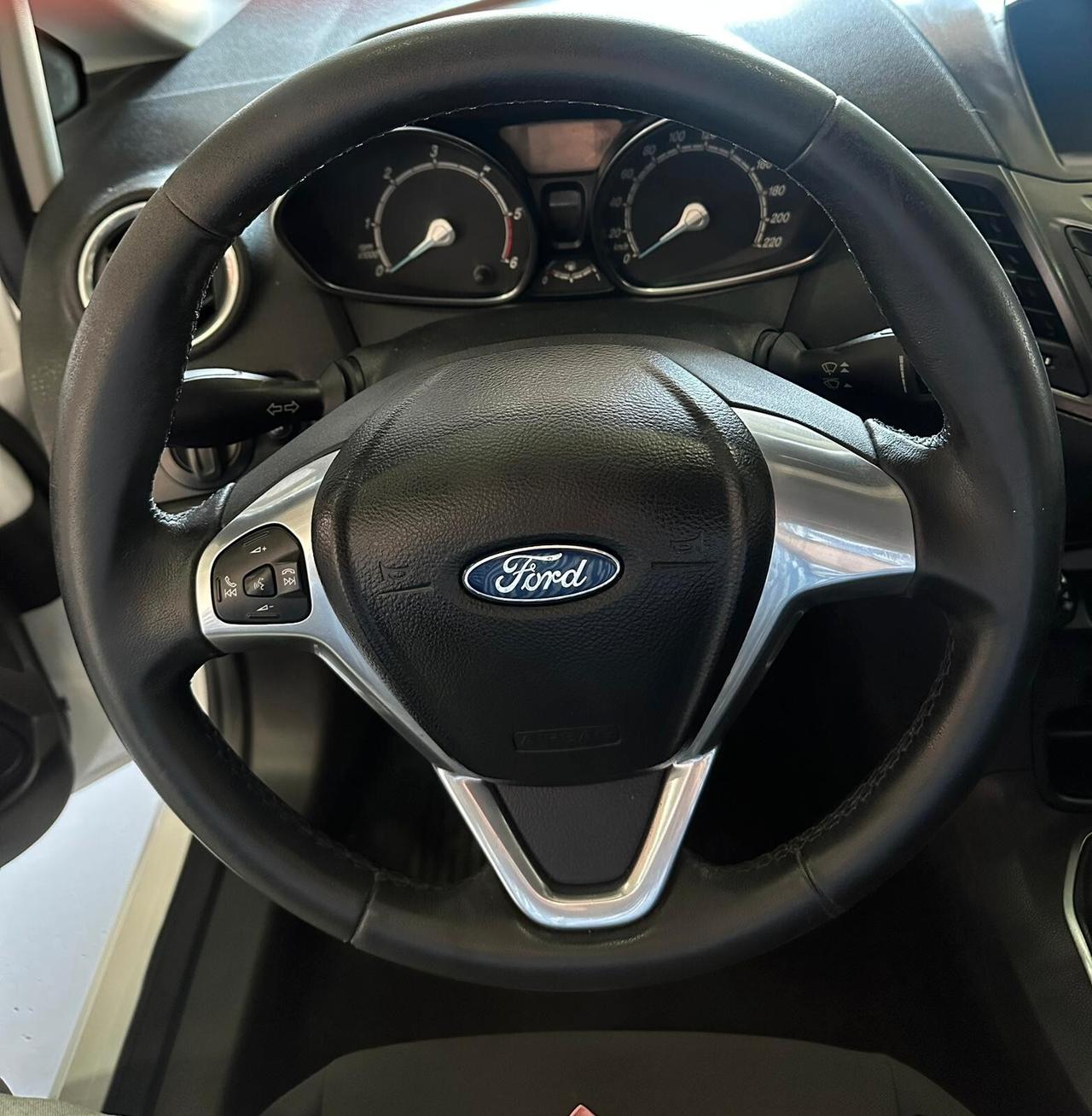 Ford Fiesta 1.5 TDCi 75CV 5 porte