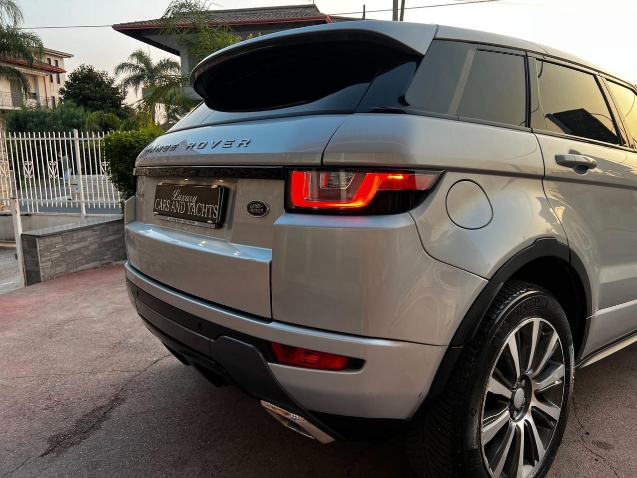 Range Rover Evoque 2.0 150 CV Dynamic-RESTAYLING