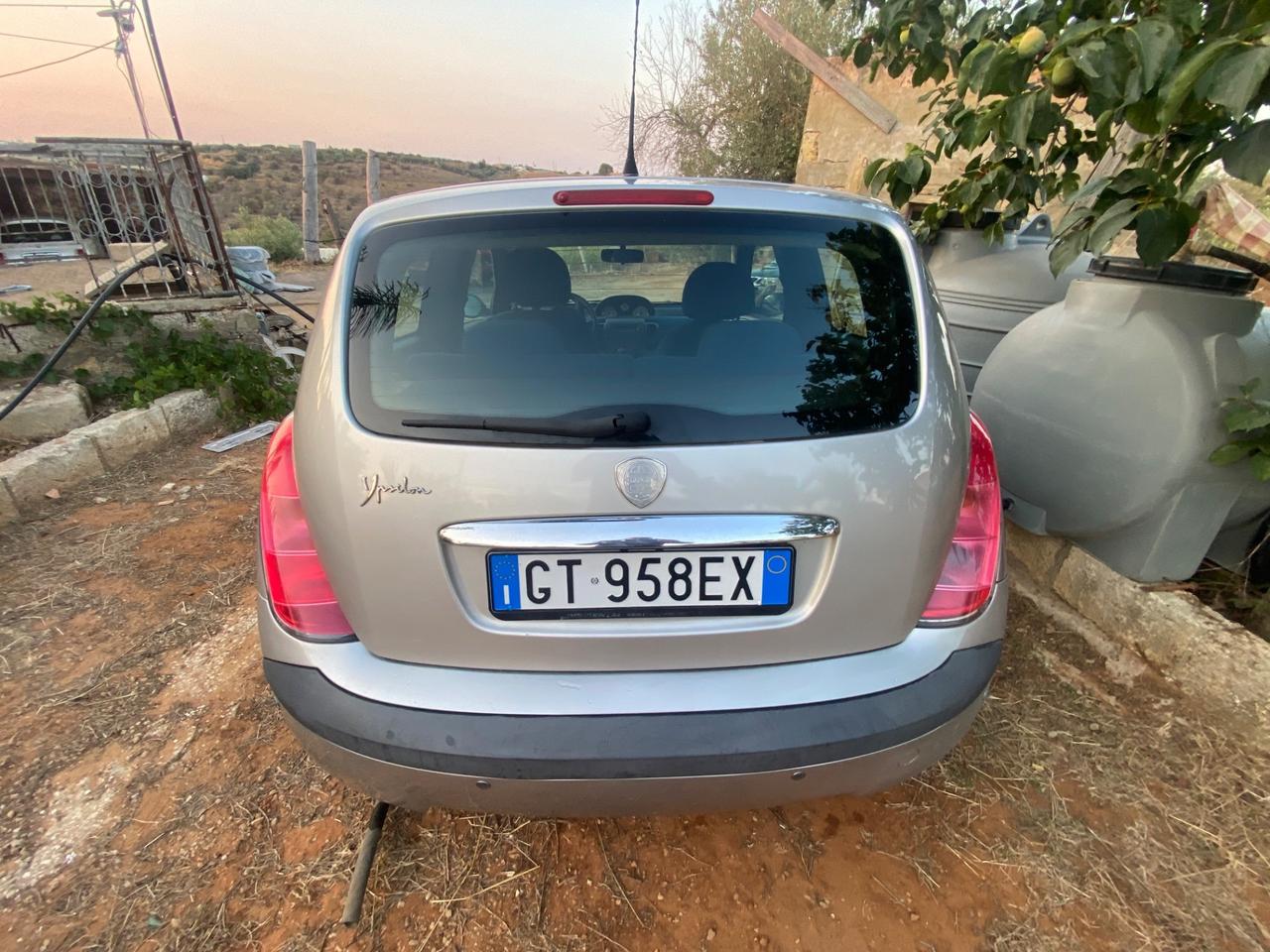 Lancia Y 1.2i cat Elefantino Blu