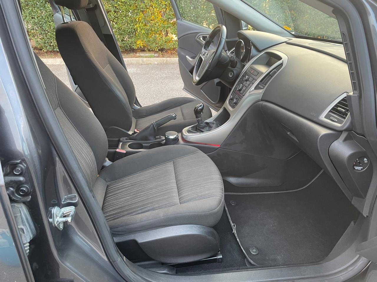 Opel Astra 1.7 CDTI 110CV 5 porte