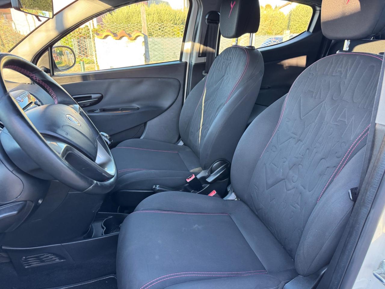 Lancia Ypsilon 1.2 69 CV 5 porte GPL Ecochic Gold NEOPATENTATI
