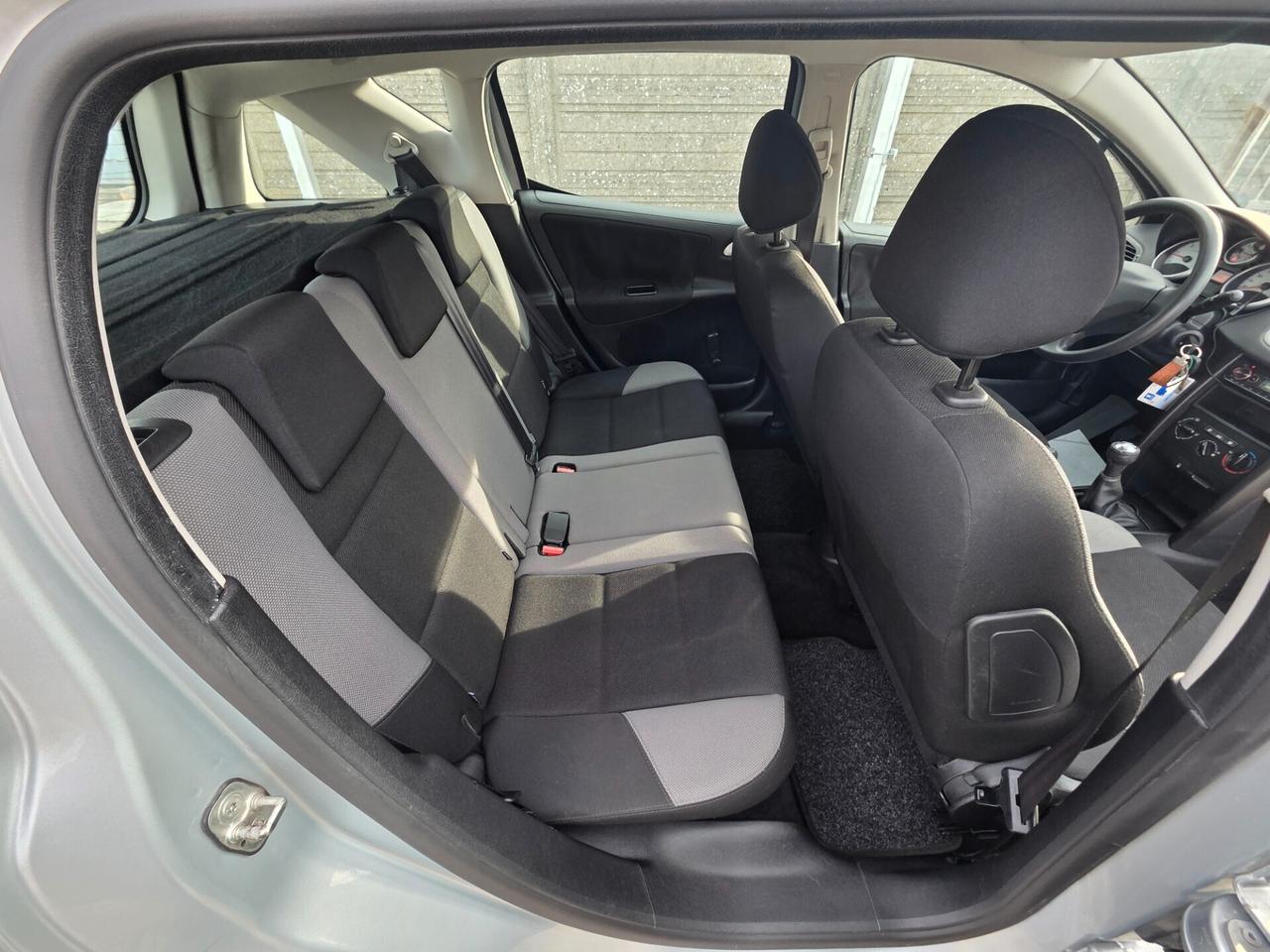 Peugeot 207 1.6 HDi 90CV 5p. XS