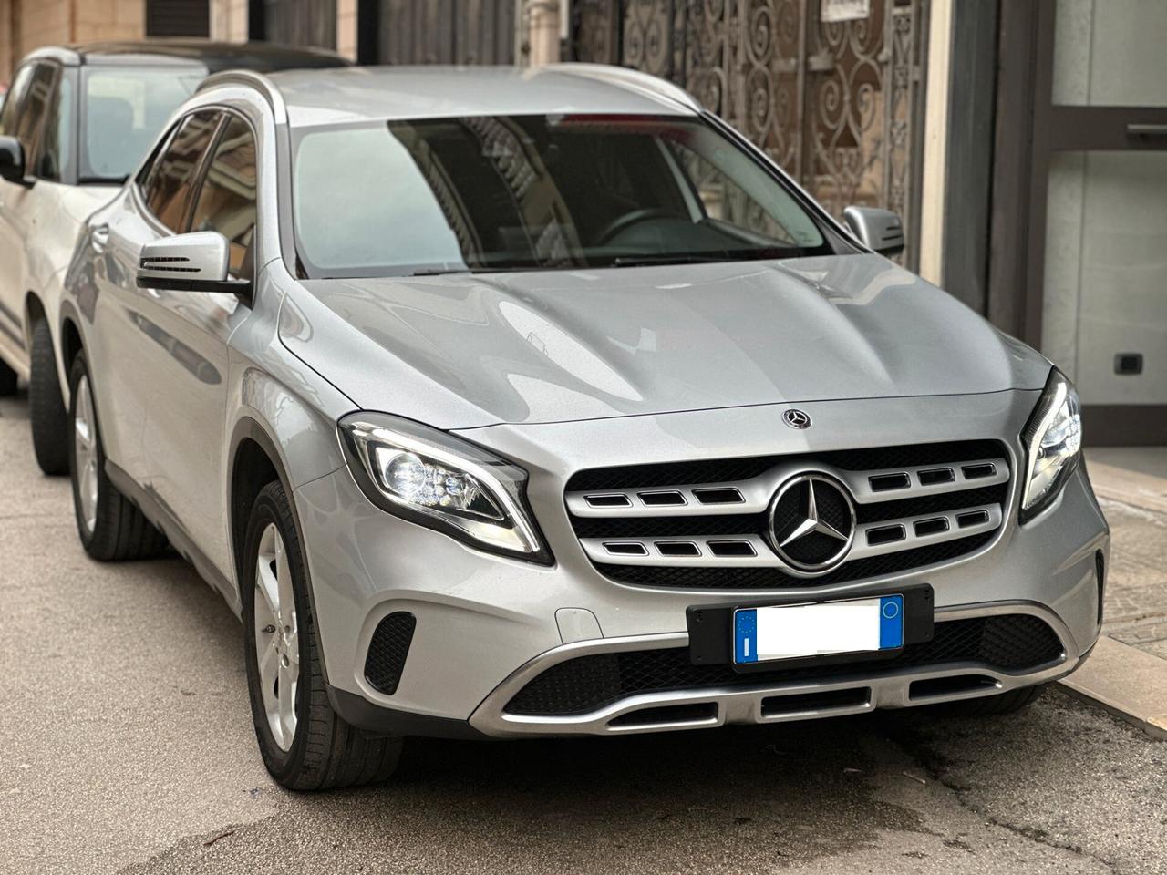 Mercedes-benz GLA 200 d Automatic Premium