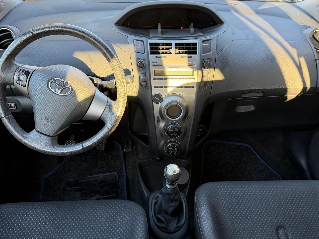 Toyota Yaris 1.0 GPL 5 porte Sol