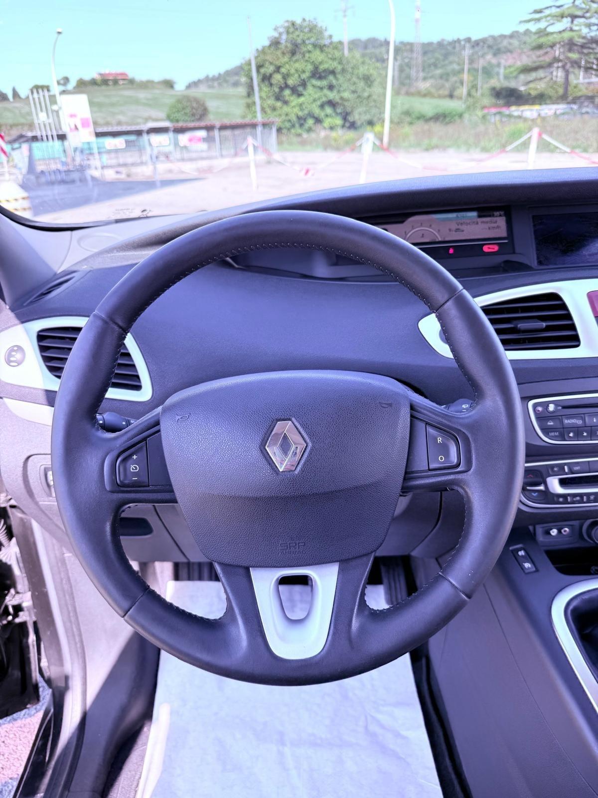 Renault Scenic Scénic 1.5 dCi 110CV Dynamique
