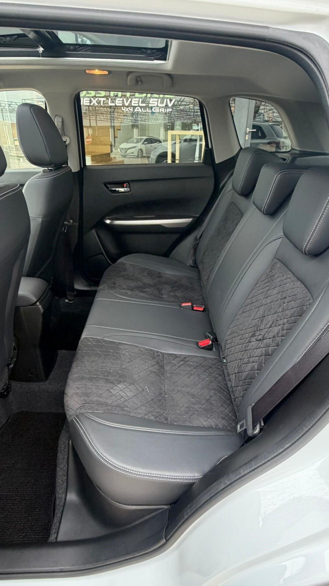 Suzuki Vitara 1.5 140V Hybrid A/T Starview