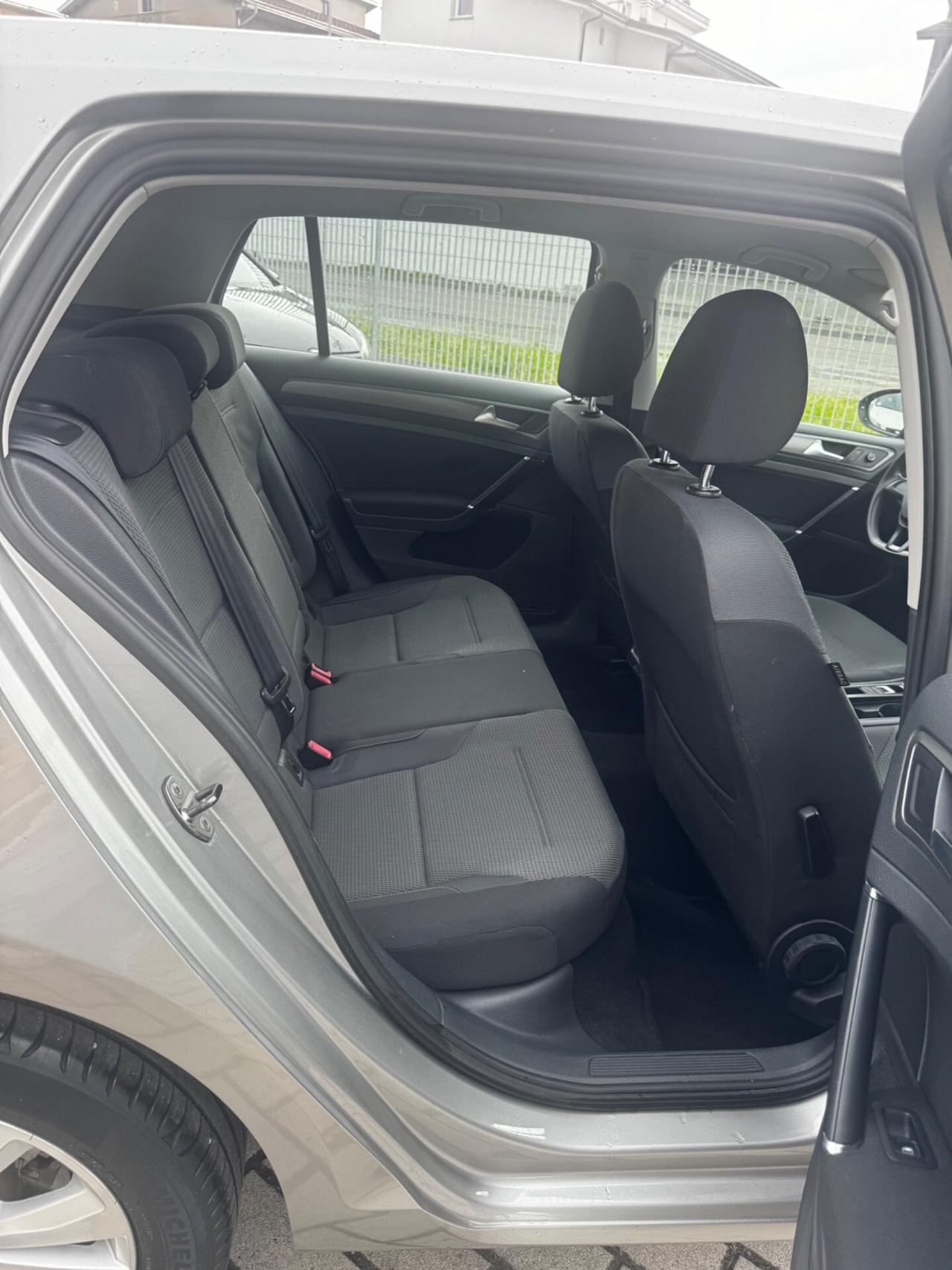 Volkswagen Golf 1.6 TDI 5p. Trendline BlueMotion Technology