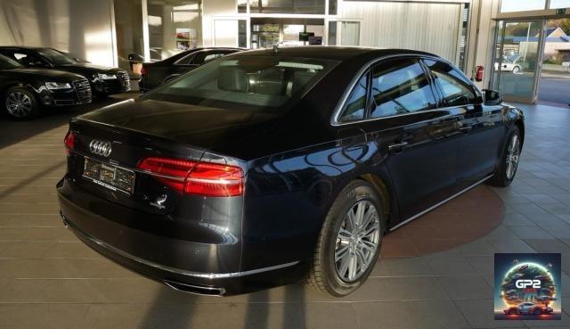 AUDI - A8