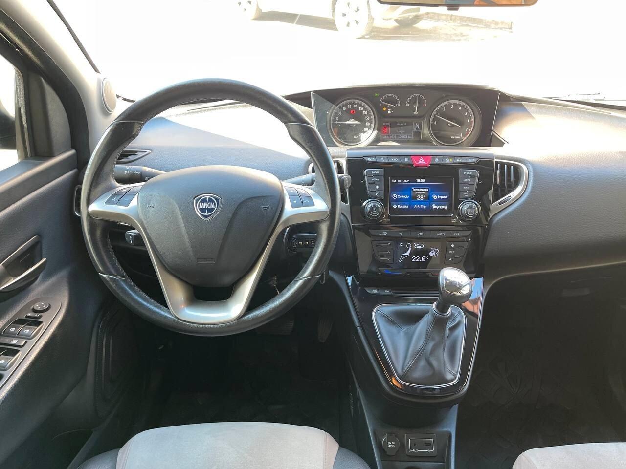 Lancia Ypsilon 0.9 TwinAir 85 CV Mya