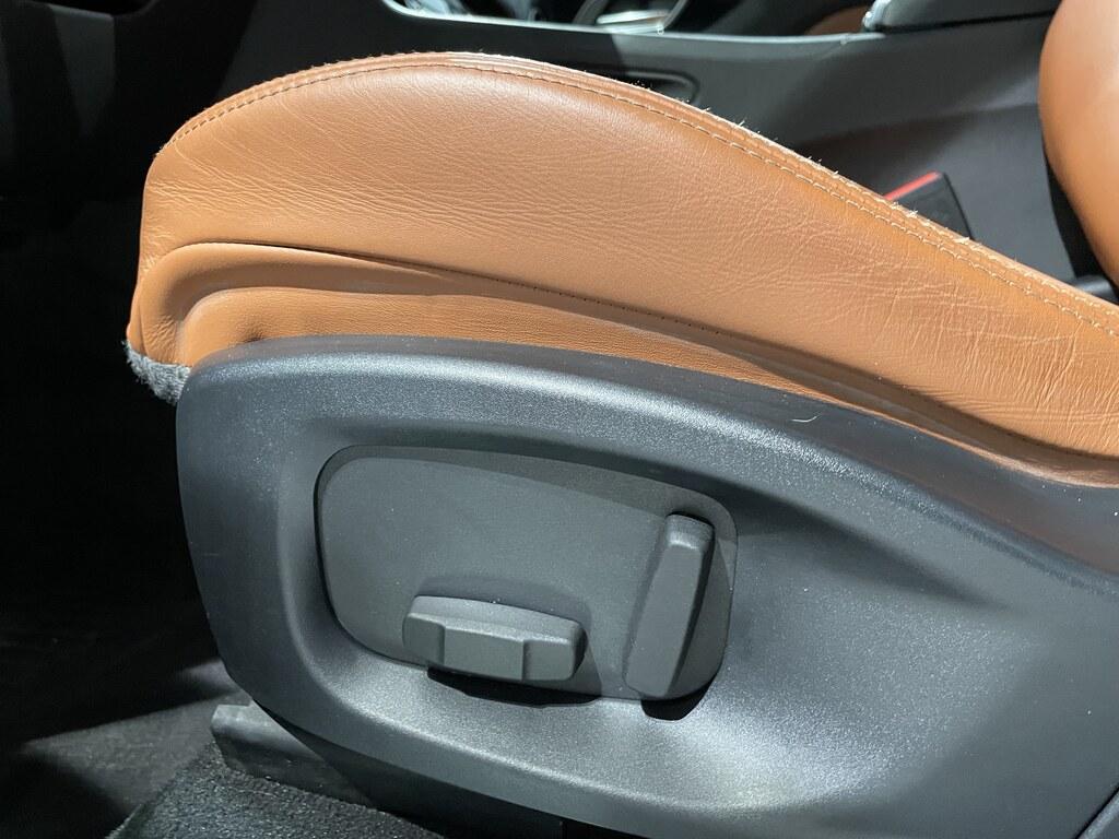 Jaguar F-Pace Pure awd 180cv auto - IVA ESPOSTA - SOLO COMMERCIANTI
