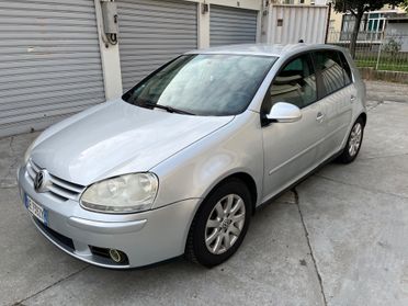 Volkswagen Golf 2.0 16V FSI 4mot. 5p. GT Sport