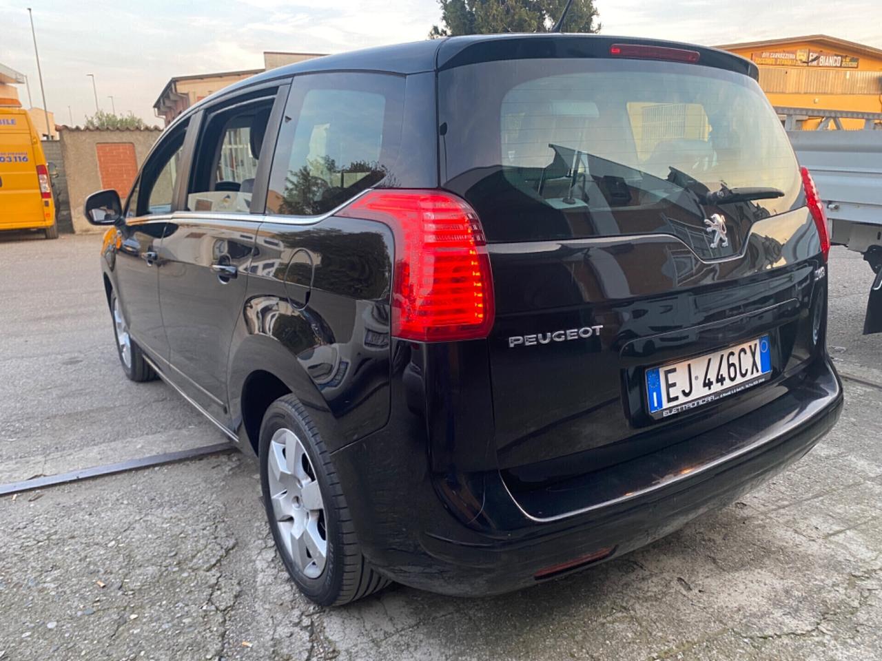 Peugeot 5008 1.6 HDi 112CV Premium