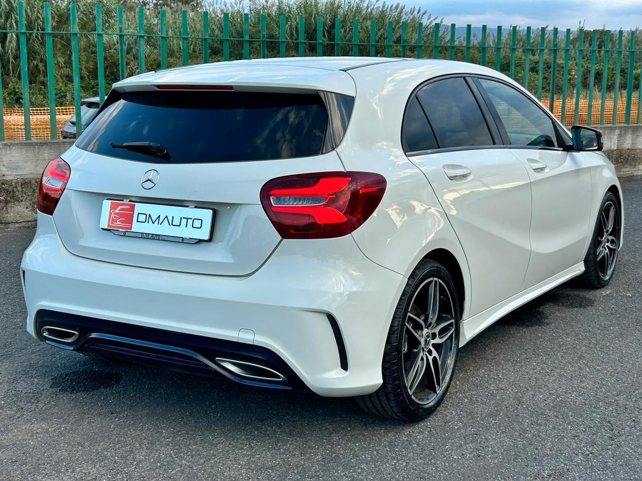 Mercedes-benz A 180 d Automatic Premium AMG LINE