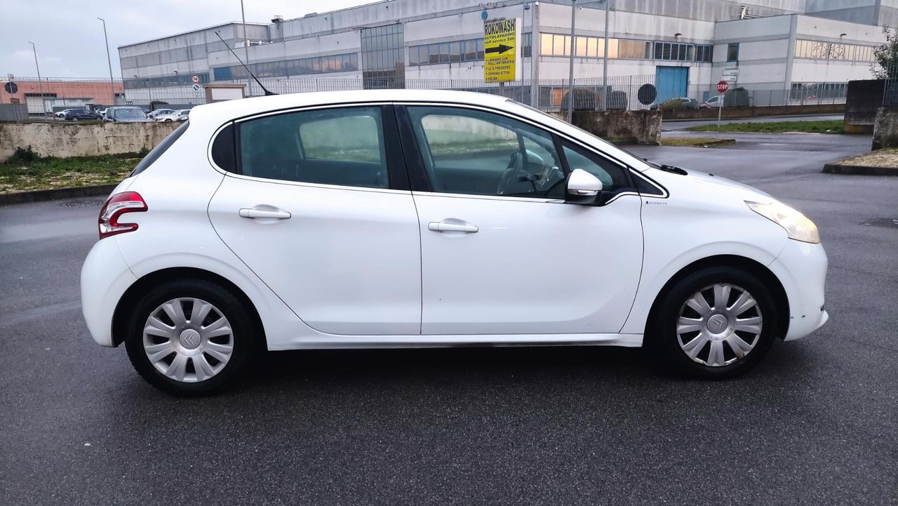 Peugeot 208 1.2 VTi 60KW 82CV 5 porte NEOPATENTATI - 2013