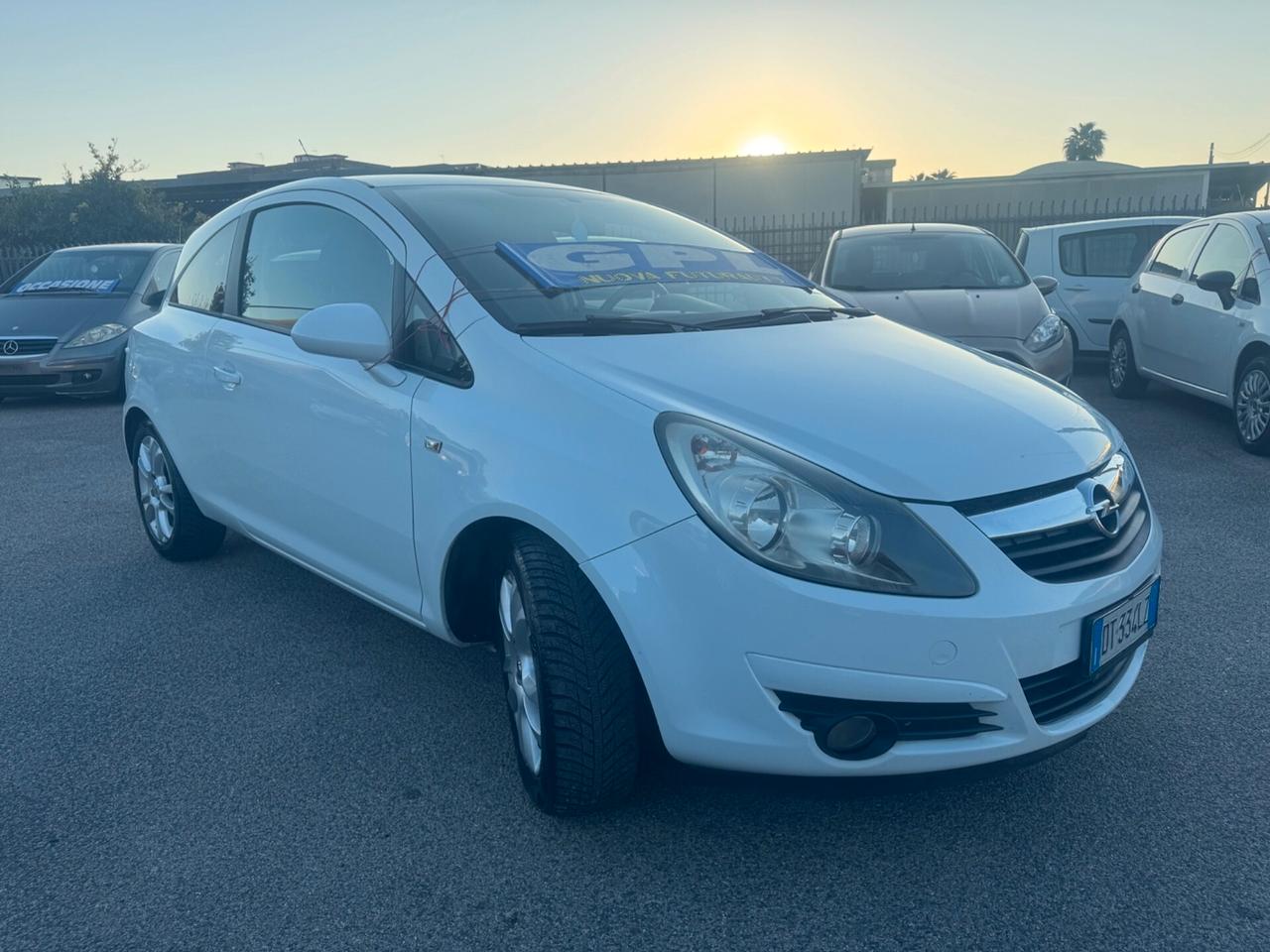 Opel Corsa 1.2 80CV 3 porte GPL-TECH Sport