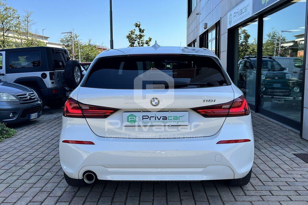 BMW 118i 5p. Business Advantage