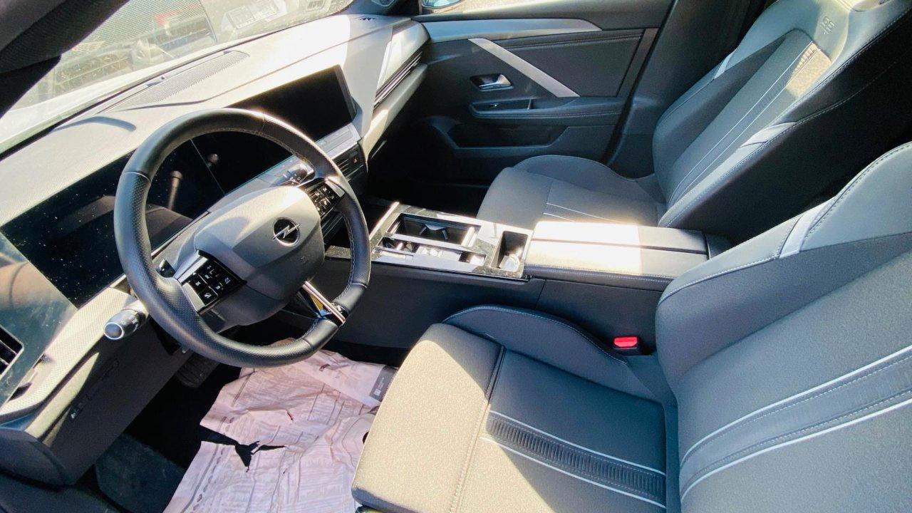 Opel Astra Sports Tourer 1.2 t GS s&s 130cv at8 IN PROMO